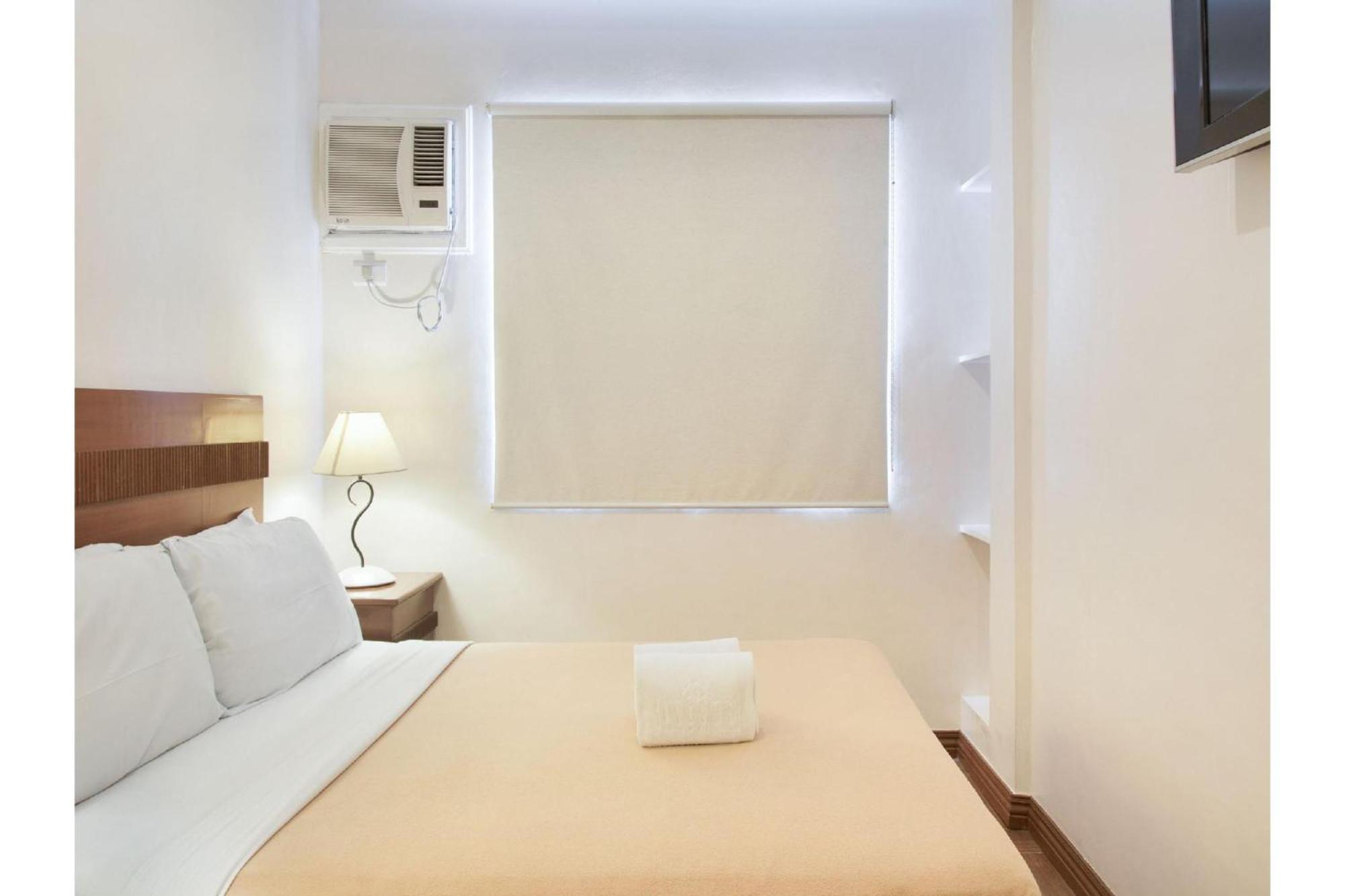 Townhouse Oak Avitel Hotel Near Osmena Highway, Pnr Pasay Station, Metro Manila Makati City Zewnętrze zdjęcie