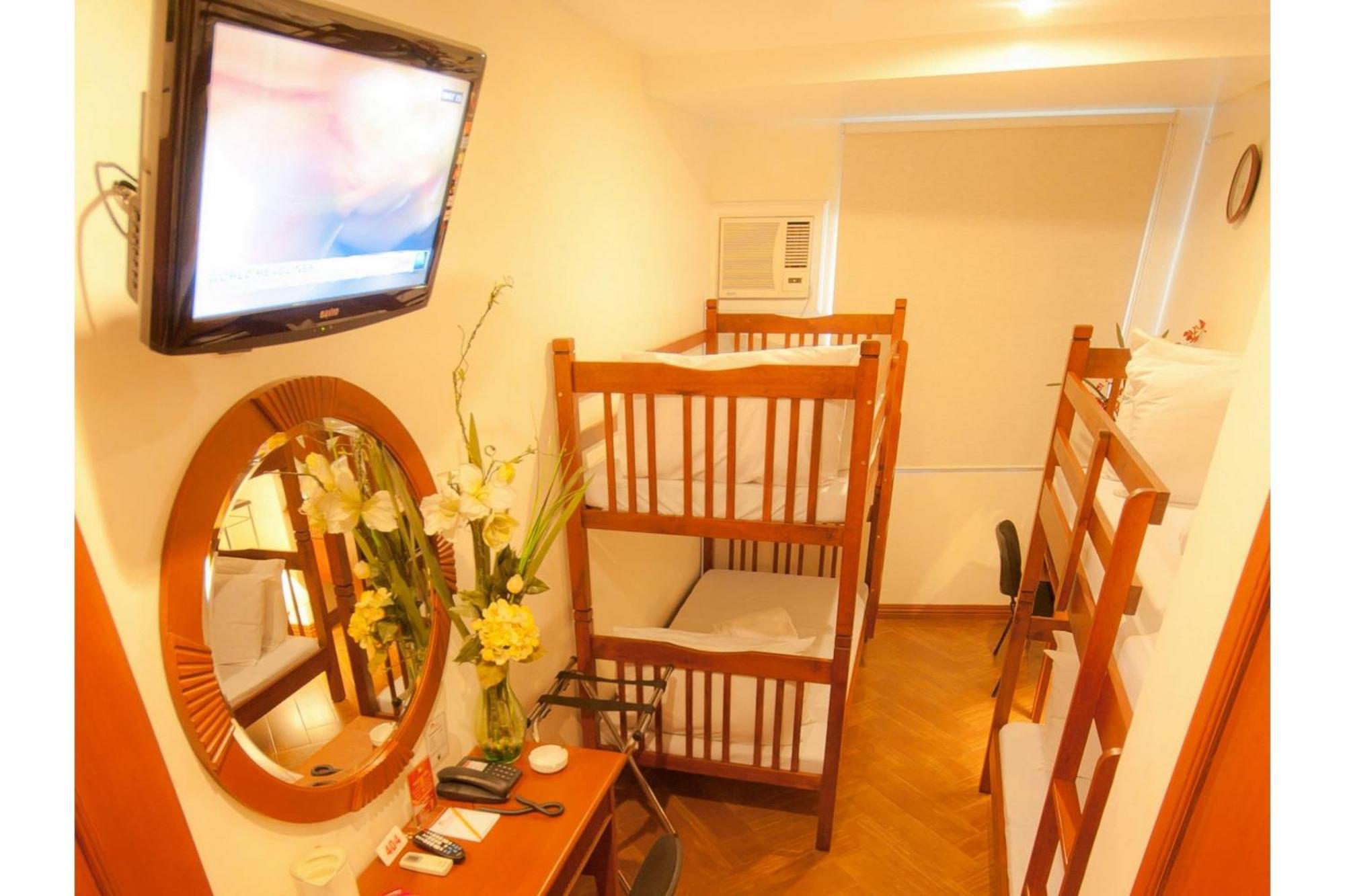Townhouse Oak Avitel Hotel Near Osmena Highway, Pnr Pasay Station, Metro Manila Makati City Zewnętrze zdjęcie