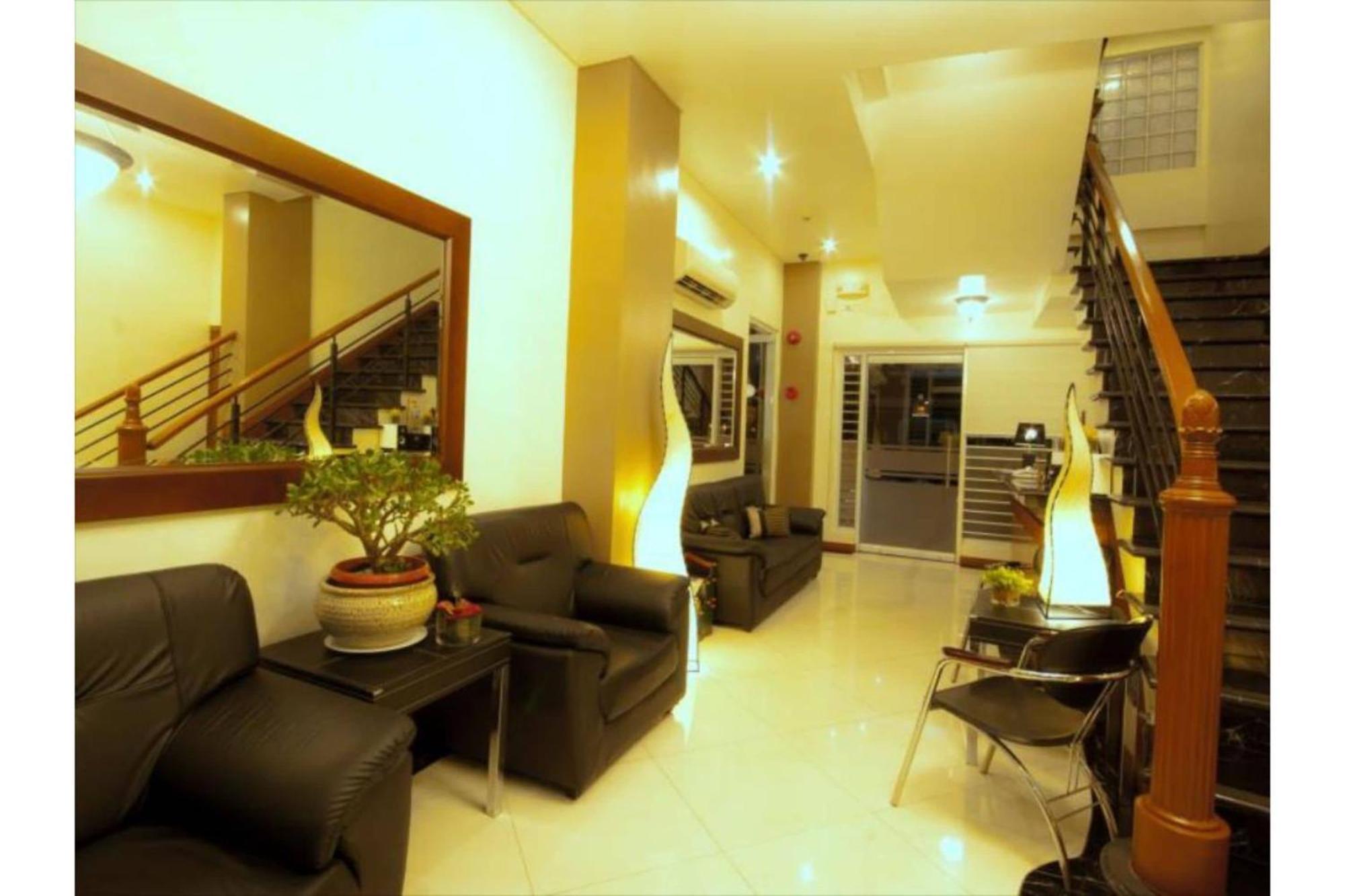 Townhouse Oak Avitel Hotel Near Osmena Highway, Pnr Pasay Station, Metro Manila Makati City Zewnętrze zdjęcie