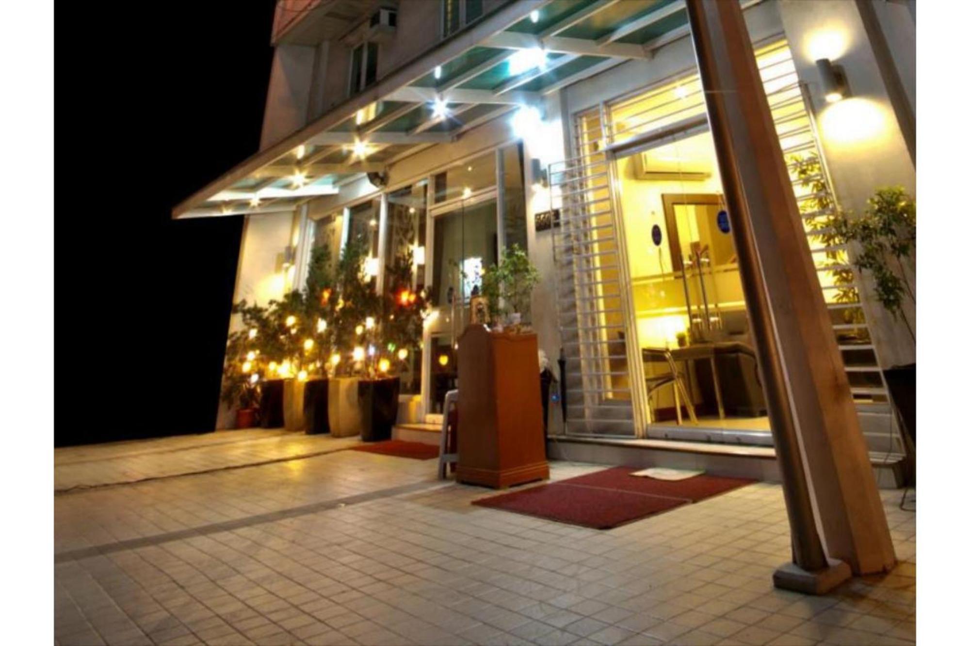 Townhouse Oak Avitel Hotel Near Osmena Highway, Pnr Pasay Station, Metro Manila Makati City Zewnętrze zdjęcie