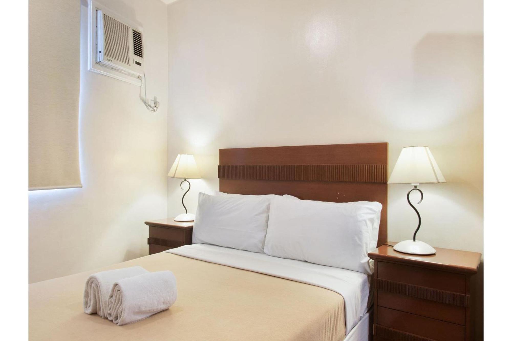 Townhouse Oak Avitel Hotel Near Osmena Highway, Pnr Pasay Station, Metro Manila Makati City Zewnętrze zdjęcie